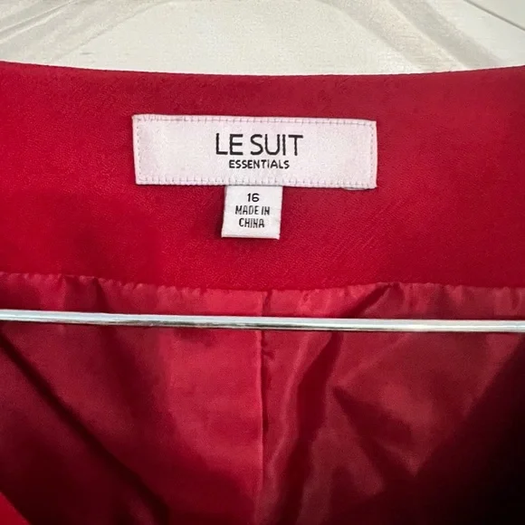 NWT Red Skirt Suit - Picture 3 of 4